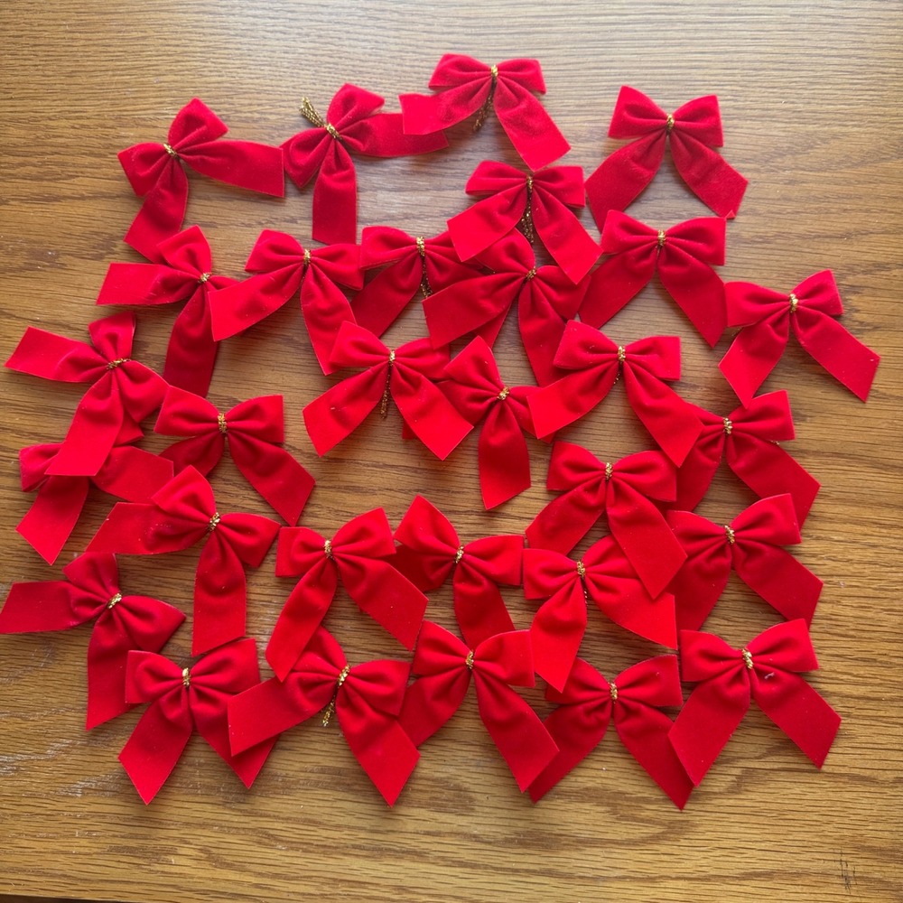 Red Velvet Ribbon Bows Gold Pipe Cleaner Ornament Crafting Holiday Decor